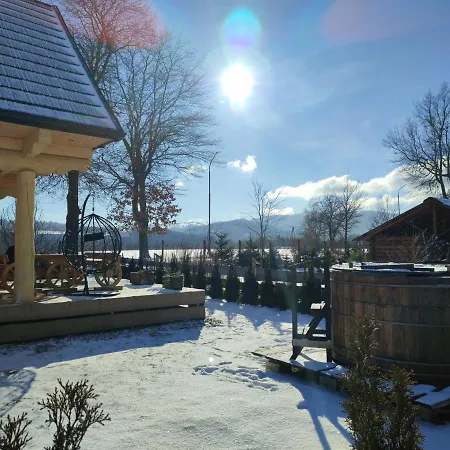 Sudecki Dym Z Kominkiem Kolo Karpacza.
